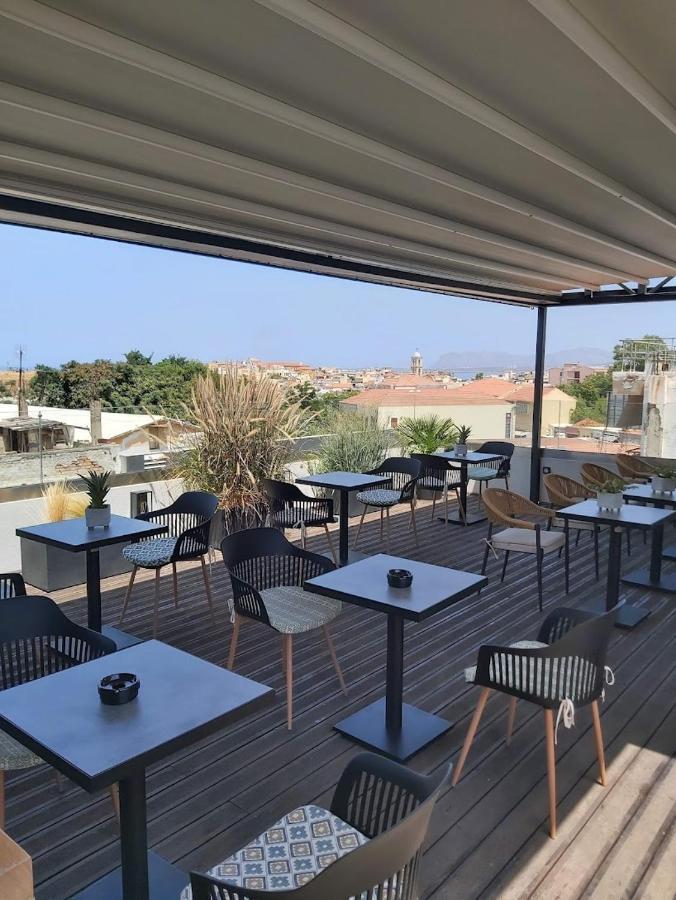 Central City Hotel Chania  Exteriör bild
